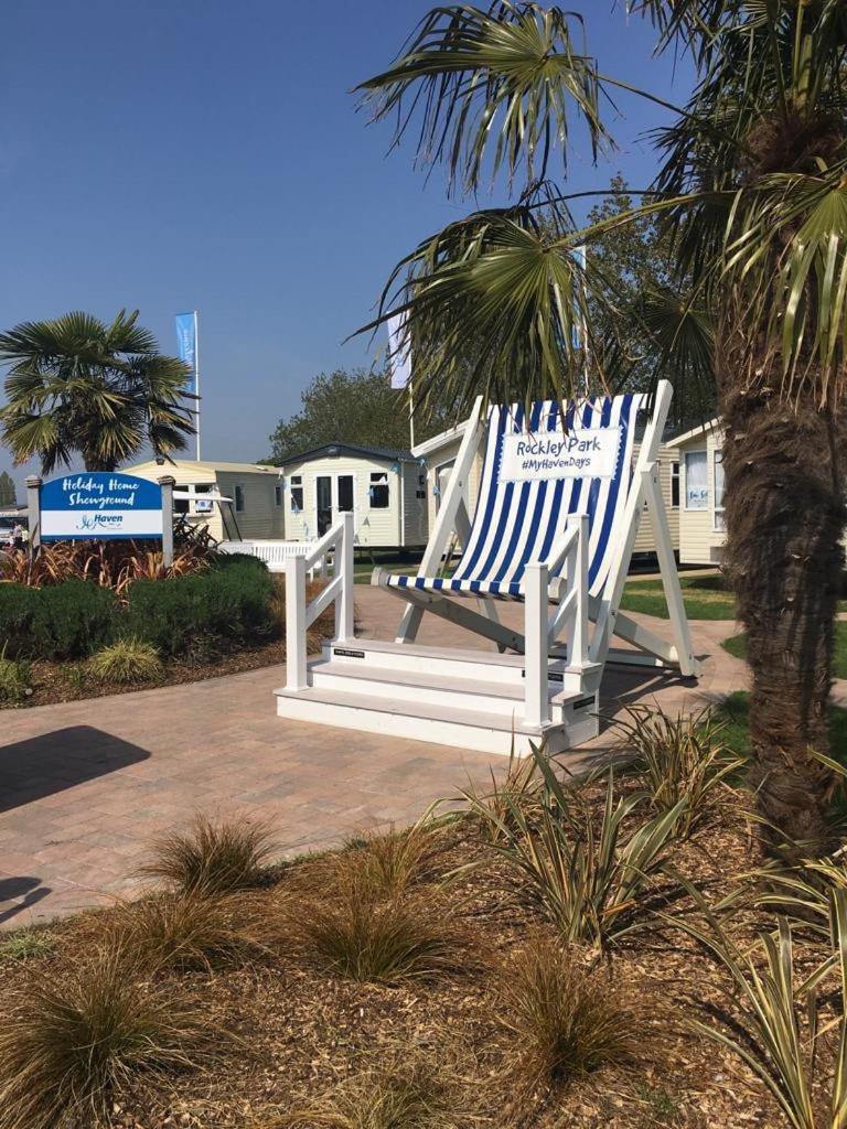 Rockley Park - Coral Otel Poole Dış mekan fotoğraf
